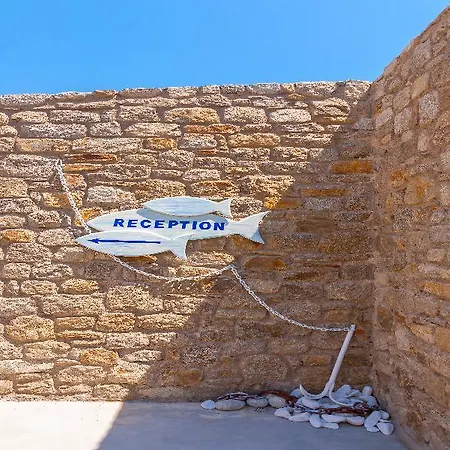 Cape Mykonos Hotell 3*