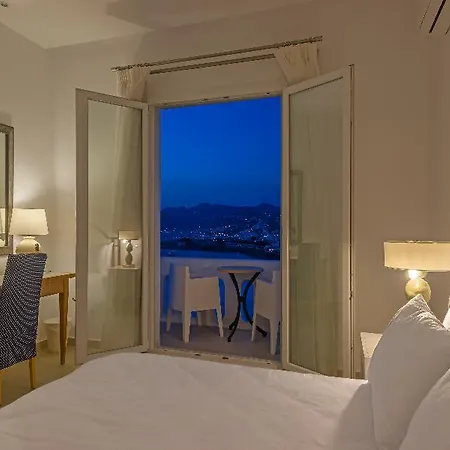 Cape Mykonos Hotell 3*