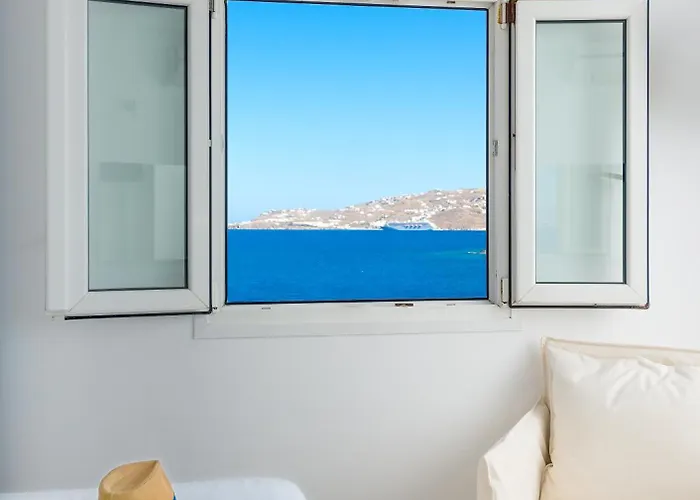 فندق كايب ميكونوس